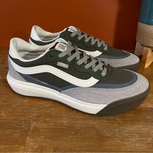 Vans MTE Ultrarange 2.0 SE Olive Green Gray Suede - Size 11.5